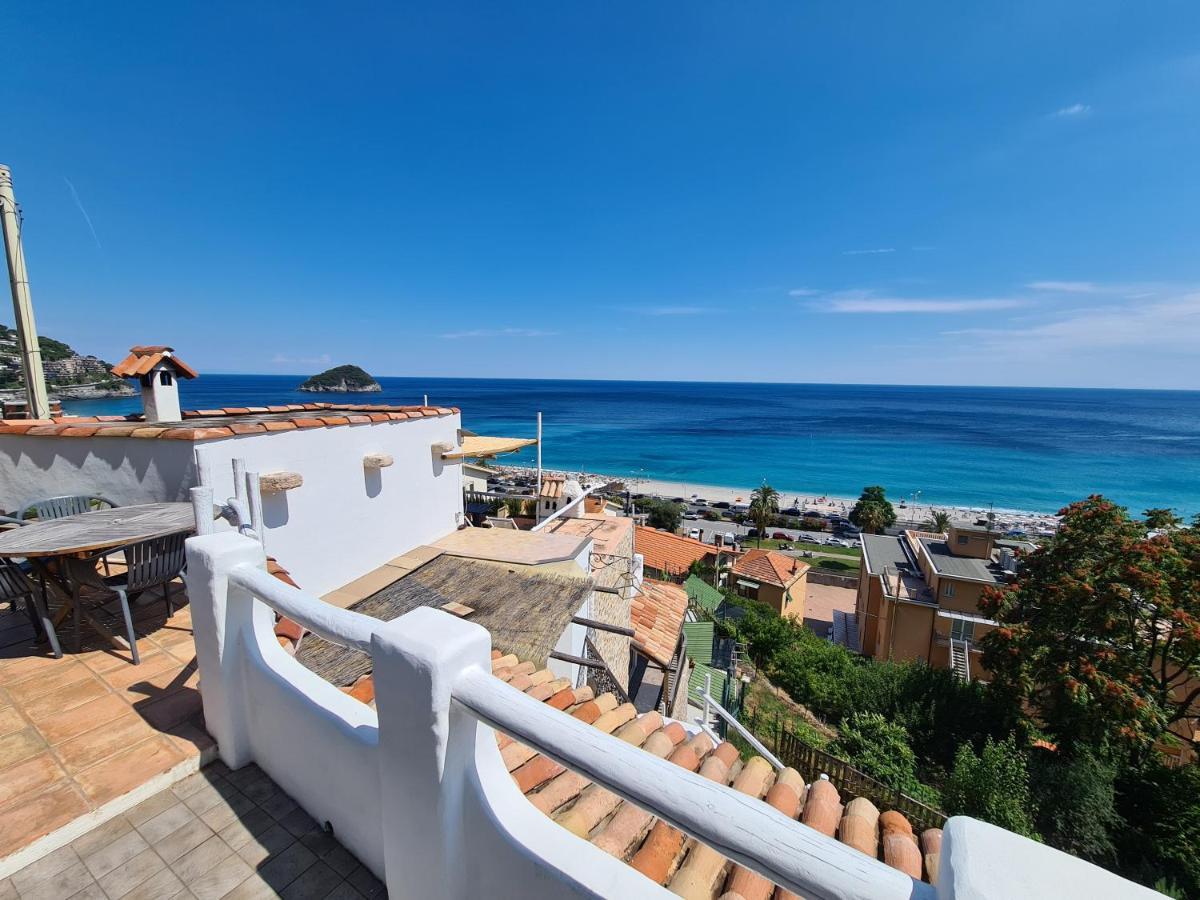 Soqquadro Art&Relax - Spotorno (SV) Sea View Exterior foto