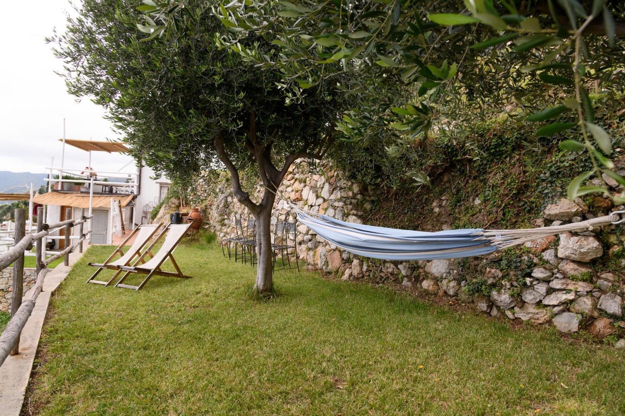 Soqquadro Art&Relax - Spotorno (SV) Sea View Quarto foto